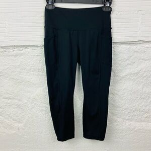 Yogolicious Black Cropped Leggings with phone Pockets size small